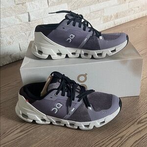 ♥️♥️On Running Men's Athletic Shoes in Purple and Black